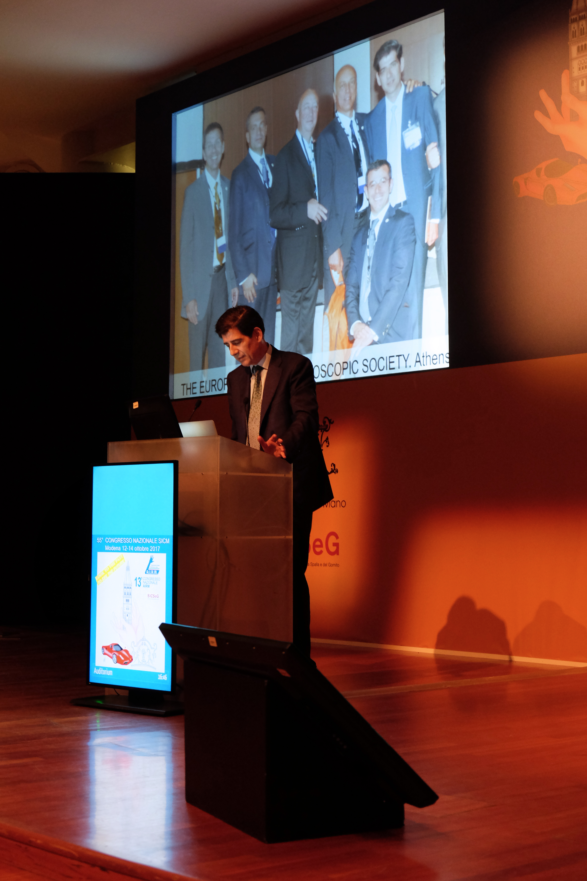 Dr. Piñal during the keynote speech 'A Bonola', 55th Congress of the SICM